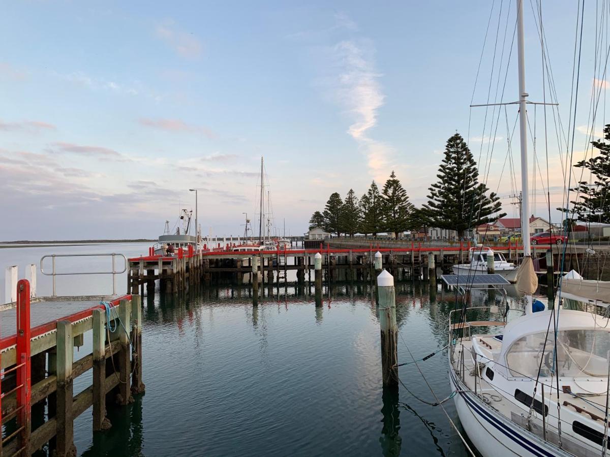 Boat Harbour Jetty B&B Port Albert Exteriér fotografie